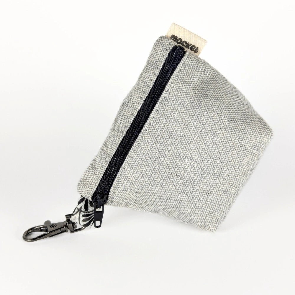 Pochette à friandises de moyenne taille pour chiens en coton effet lin couleur pastel gris pailleté